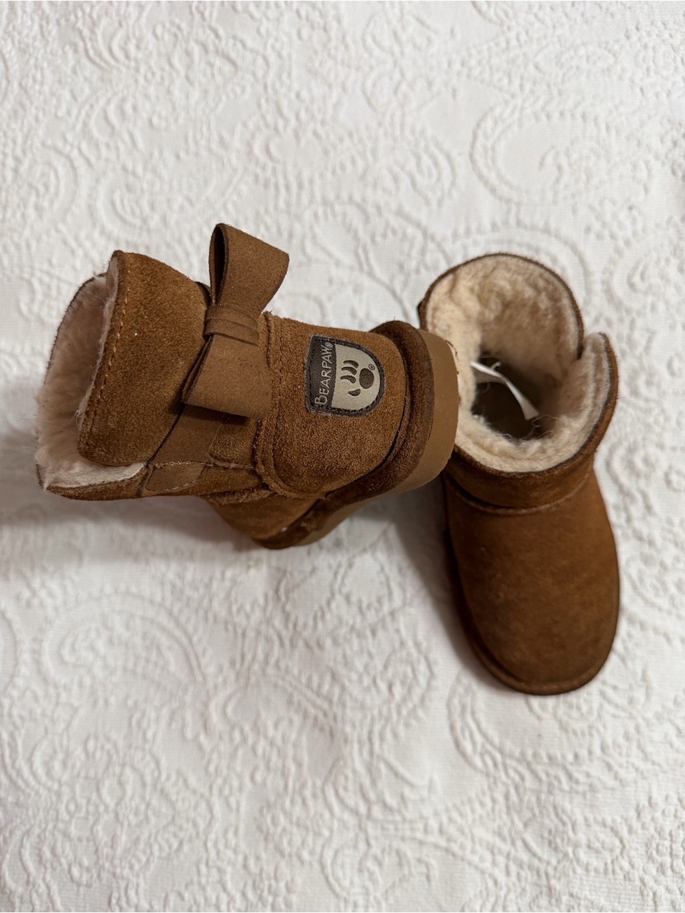 BearPaw Size 7 Toddler Chestnut Suede Boots with Shearling Lining and Bow